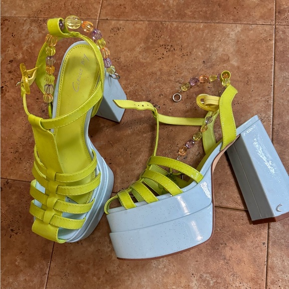 Circus by Sam Edelman Paddie in Wasabi - Picture 2 of 6